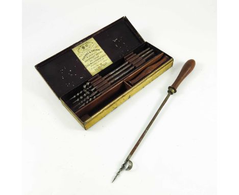 VINTAGE TOOLS, A SET OF FENTON &amp; SHORE BRADAWLS WITH INTERCHANGEABLE TURNED WOODEN HANDLES IN FITTED ORIGINAL TIN LABELLE