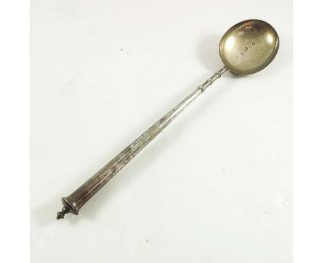 MODERN COPY OF 'THE SALUSBURY LADLE, 1684', GIVEN TO THE MEMBERS OF THE FISHMONGERS LIVERY ON THE CORONATION OF KING GEORGE V