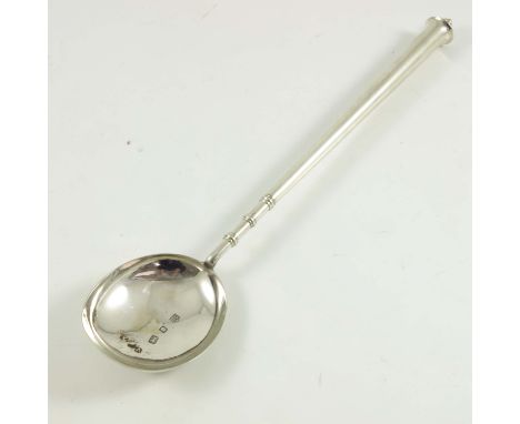 MODERN COPY OF 'THE SALUSBURY LADLE, 1684', GIVEN TO THE MEMBERS OF THE FISHMONGERS LIVERY ON THE CORONATION OF KING GEORGE V