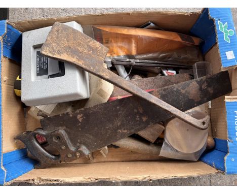 A vintage cast metal tool and other vintage tools 