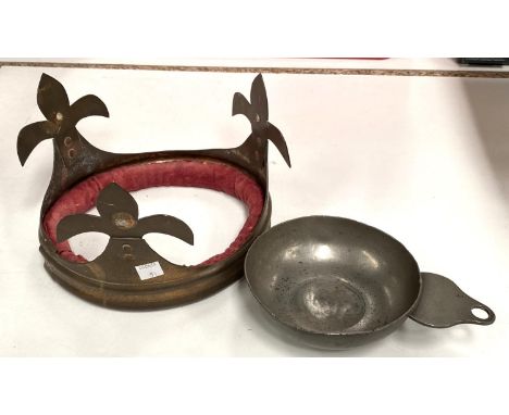 PEWTER BLEEDING BOWL, 18th century with London touchmark, 19cm and a vintage copper crown 
