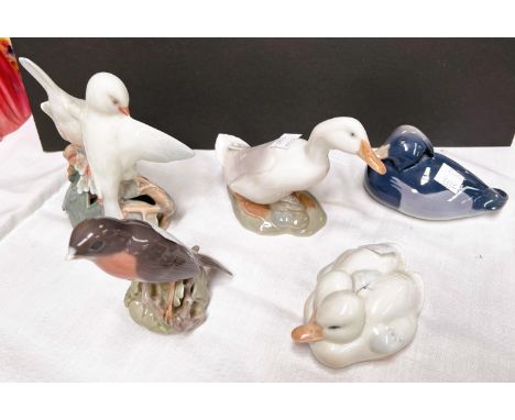 3 Royal Copenhagen figures of ducks,&nbsp; a group of 2 doves and a chaffinch (beak a.f); a&nbsp;Royal Copenhagen&nbsp; &nbsp