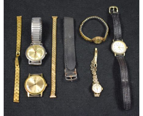 Watches - a ladys' Tissot 9ct gold cased bracelet watch, silvered dial, baton markers, manual movement, 9ct gold brick link s