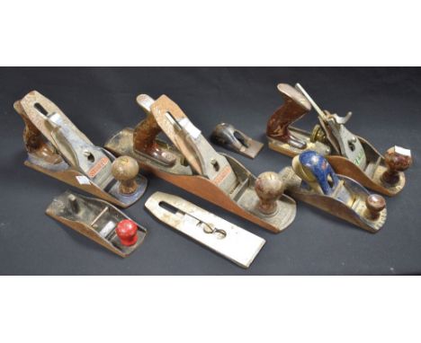 Tools - a Stanley no 4 rebate plane; others, W110; etc (5) 