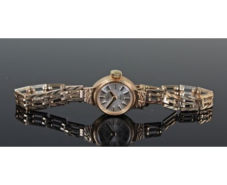 Ladies Rotary 9ct gold watch with 9ct gold bracelet, total weight approx 12g