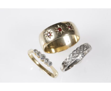 FIVE STONE DIAMOND RING, collet-set, on an 18ct yellow gold shank, ring size Q-R, one other diamond set ring on an 18ct white