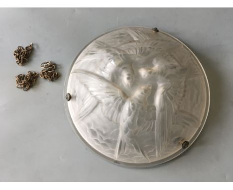 A Noverdy France Deposé glass light fixture with three birds design and chains, diameter 35cm.
