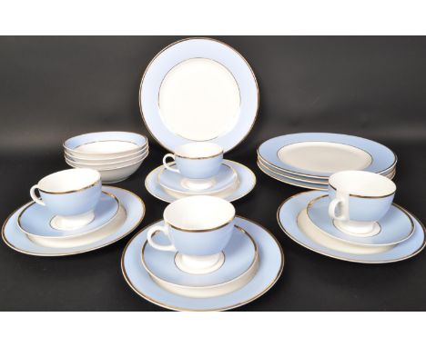 A vintage 20th century Royal Doulton ceramic four people tea service comprising of four cups, saucers, side plates, &amp; cak