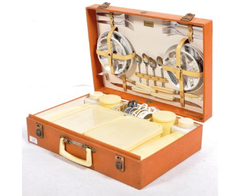 Brexton - an original vintage 1960s Brexton made travelling / classic car picnic hamper set. Appears 100% complete including 