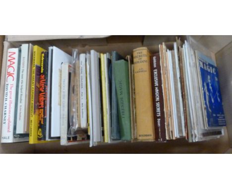 Magic &amp; Conjuring.&nbsp;&nbsp;A carton of various books &amp; softback publications. 