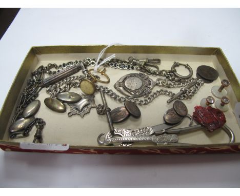 A Graduated Curb Link Albert Chain, button hooks, gent's cufflinks, further chains, etc.