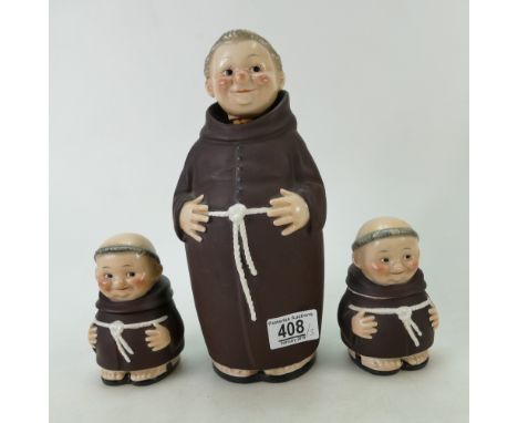 Hummel Goebel storage jars in the form of monks, height of tallest 28cm (3)
