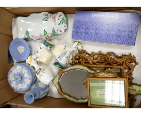 A mixed collection of ceramic items including Carlton Ware Australian design bowl, Wedgwood jasperware together with continen