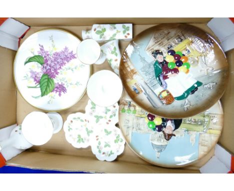 A mixed collection of items to include embossed Royal Doulton character plates Balloon Seller &amp; Balloon Man together with