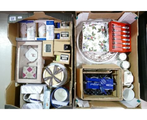 Two trays including Pimpernel &amp; Royal Worcester new boxed items&amp; other loose items.