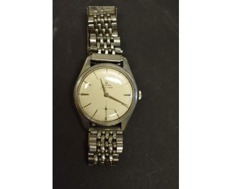 A 1959 Omega Seamaster stainless steel gentlemans manual wind wristwatch, cal 268, no. 17496535, case 36mm, on stainless stee