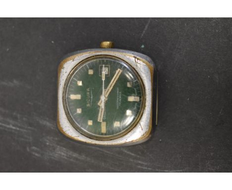 A vintage Sicura (Brietling) gentlemans plated wristwatch, (A.F)&nbsp;having green dial with date aperture, manual wind, case