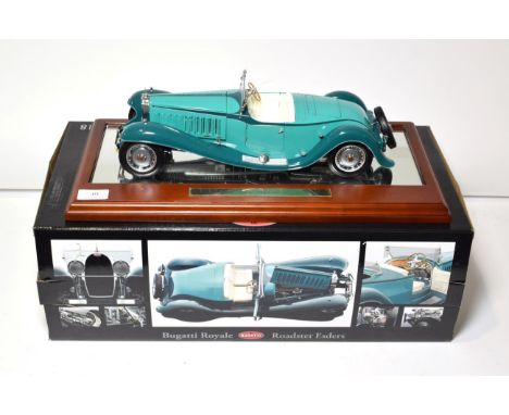 Bauer Bugatti Royale Roadster Esders 1:18 scale model, on display stand (E box G)