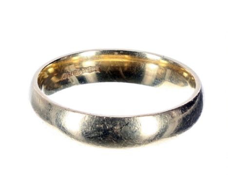 18k wedding band, 5mm, 7gm, ring size V (6002831-1-A)