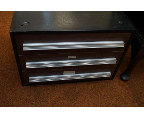 3 drawer metal tool chest 