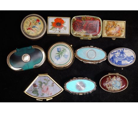 11 Pill boxes/trinket boxes 