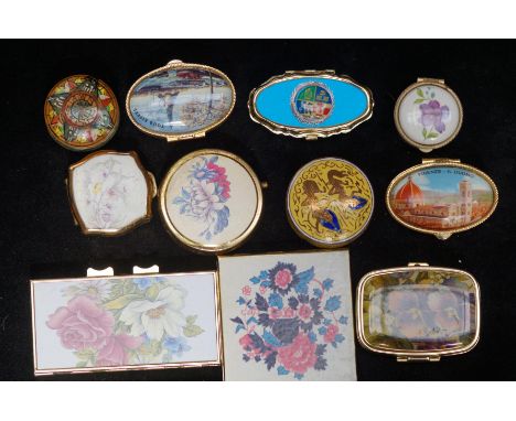 11 Pill boxes/trinket boxes 
