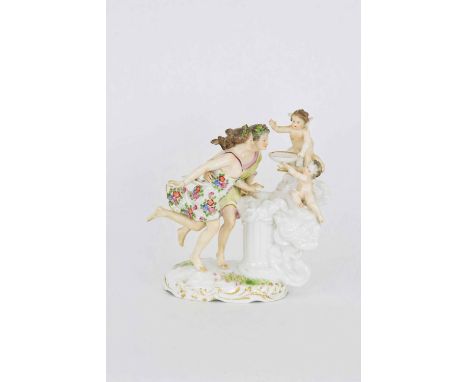 A Samson porcelain group, first half 20th century        Possibly depicting Aphrodite and Adonis.    Width 20 cm height 25 cm