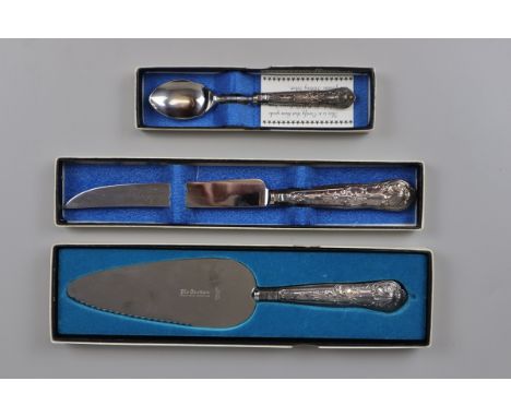 Collection of hallmarked silver handled flatware 
