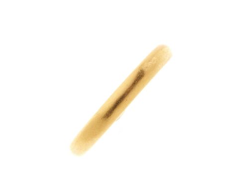 A 22ct gold wedding band ring, with partial hallmarks, ring size O, 2.7gOverall good conditionWidth of band 2.7mmSome light m