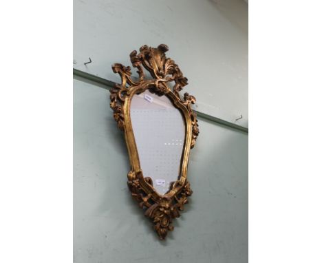 A FANCY GILT FRAMED PLAIN PLATE WALL MIRROR 