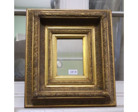 A MODERN LARGE FANCY GILT FRAMED RECTANGULAR WALL MIRROR 