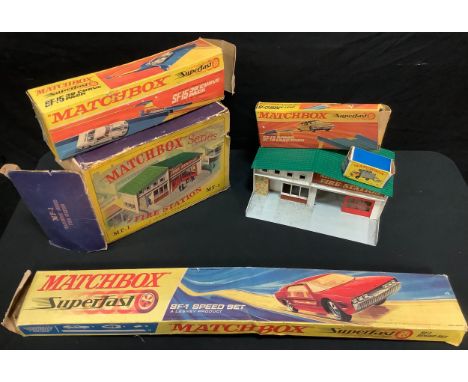 Toys &amp; Juvenalia - a Matchbox MF-1 fire station, boxed; other Matchbox Superfast accessories, boxed (quantity) 