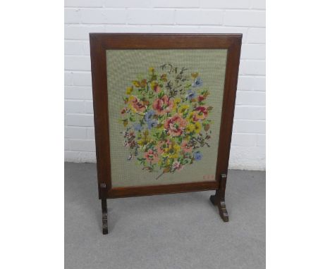 Early 20th century fire screen with a floral tapestry insert, 74 x 53cm 