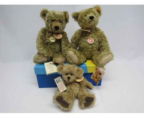 Two Steiff articulated golden mohair teddy bears to include 000737 Classic Teddy Bear 1920, with growler, 34cm tall, and 0287