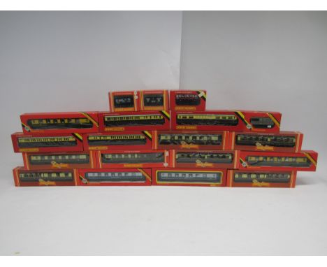 Sixteen boxed Hornby 00 gauge model railway coaches to include #'s R230 (x2), R233, R229 (x2), R430 (x2), R454, R122 (x2), R1