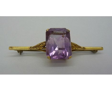 An 18ct gold and amethyst brooch, weight 6.6g