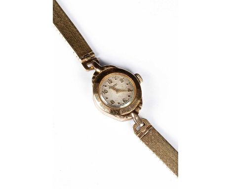 A lady's 18K Rotary wristwatch, marked 18K gold to the clasp, approximately 20.5g in totalWear and tear commensurate with age