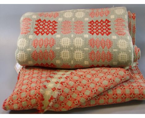 Vintage double sized woollen Welsh tapestry blanket on grey ground, with traditional Caernarfon design. (B.P. 21% + VAT) Bit 