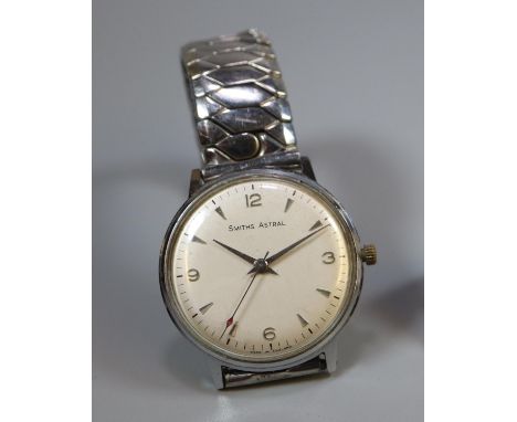 Smiths Astral stainless steel gent's wristwatch with Arabic numerals and sweep second hands. Mechanical. On expanding bracele