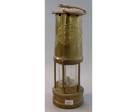 E.Thomas & Williams Ltd Aberdare vintage brass miner's lamp.(B.P. 21% + VAT) 