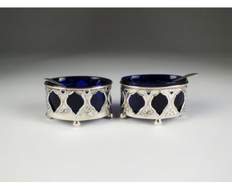 A matched pair of Art Nouveau silver salts, Henry Williamson Ltd, Birmingham 1909 & William Henry Sparrow, Birmingham 1910, e