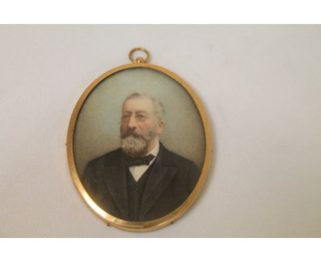 Victorian portrait miniature of a bearded gentleman, 9.5 x 7cm (oval).