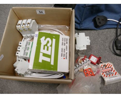 A small collection of lighting switches to include, Crabtree branded polestar D32, C20 & C40, alongside a TES branded light m