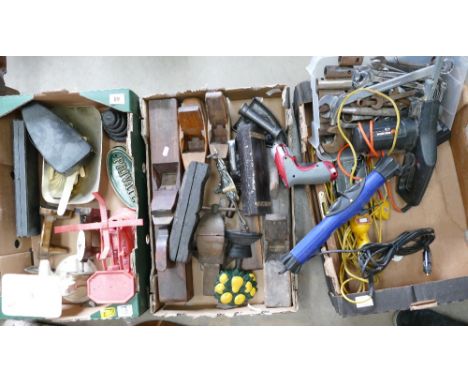 Mixed collection of vintage tools to include weighing scales, planes, Black & Decker BD280, lighting, spanners etc 