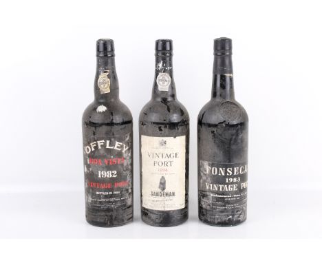 Three bottles of vintage port. Comprising 1994 Sandeman vintage port, bottled in 1996. 20% vol, 75cl, number ZZ338213 / 01; 1