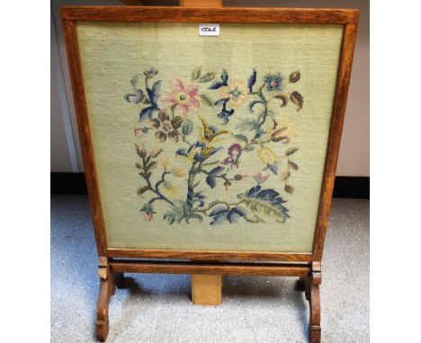 **This lot is part of Coach Tour 'Bargain Hunt'  - there is no buyers premium**A George V oak rectangular fire screen wool wo