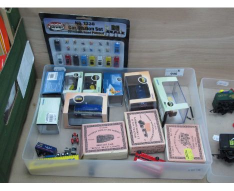 A Quantity of N Scale Lineside Plastic and Diecast Model Vehicles by Oxford, Langley Miniature Models and other, mostly boxed