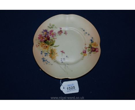 A blush Worcester porcelain plate with hand painted flowers, shaped and gilded rim, 7 1/2" diameter, date code 1907