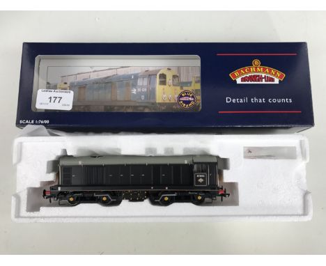 A boxed Bachmann model railway class 20 diesel locomotive 20042 Waterman railways 32-025TF