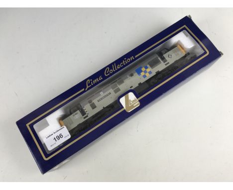 A boxed Lima model railway locomotive, class 37, 684 Peak national park L205187